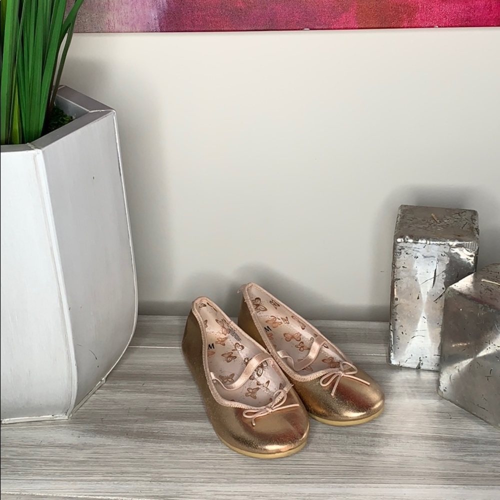 Little Girls Rose Gold Metallic H&M Flat Shoes!